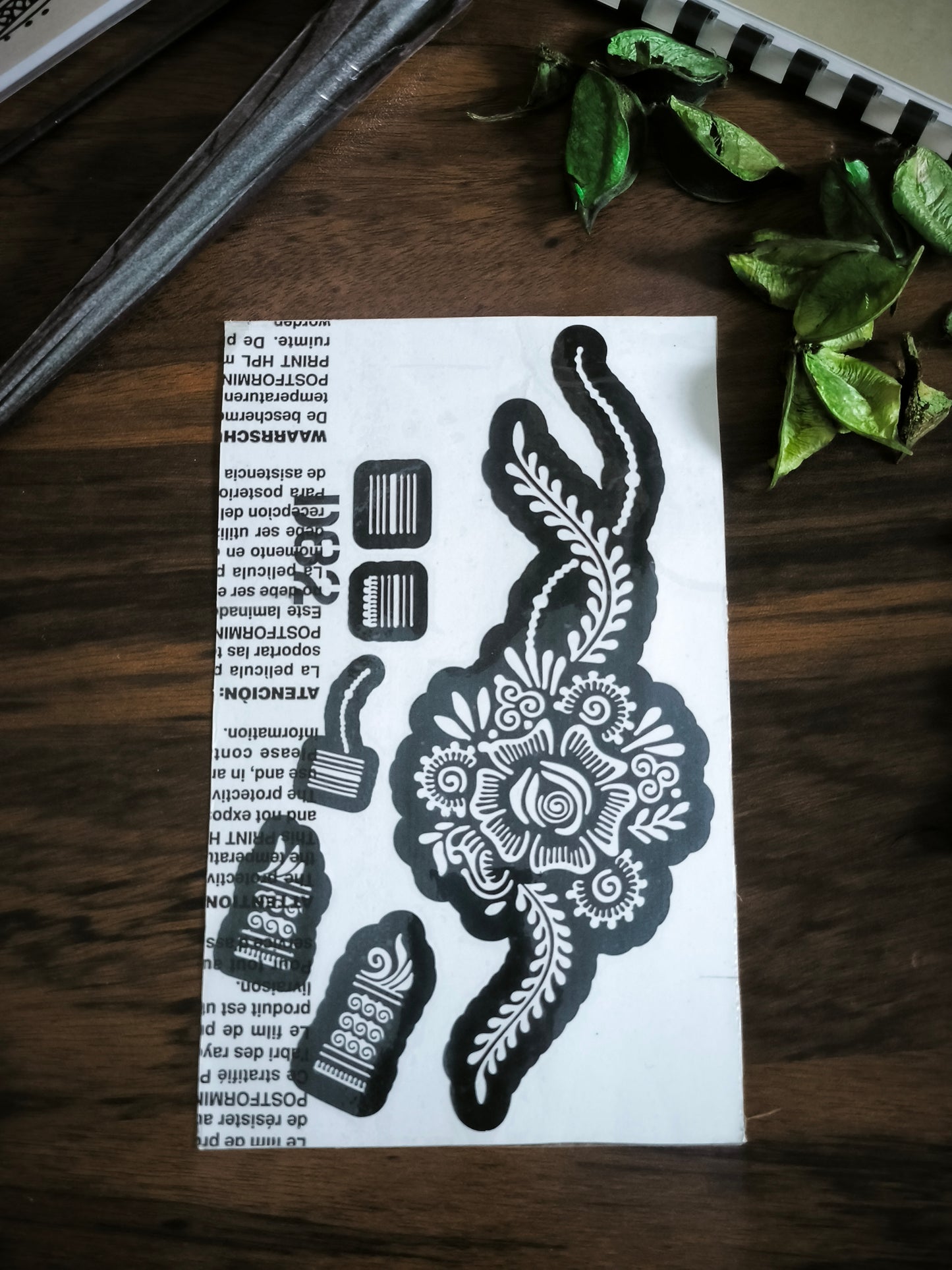 “Reusable Mehndi Stencil – Easy Henna Tattoo Template”