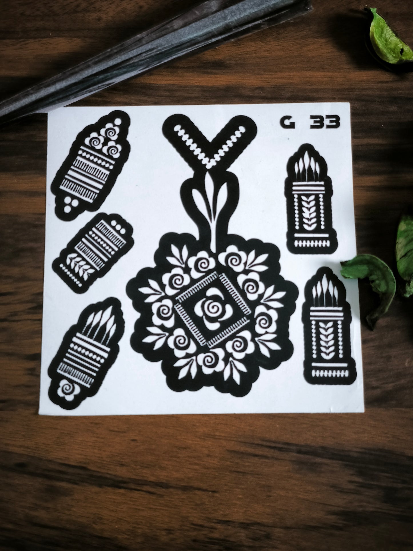 “Reusable Mehndi Stencil – Easy Henna Tattoo Template”