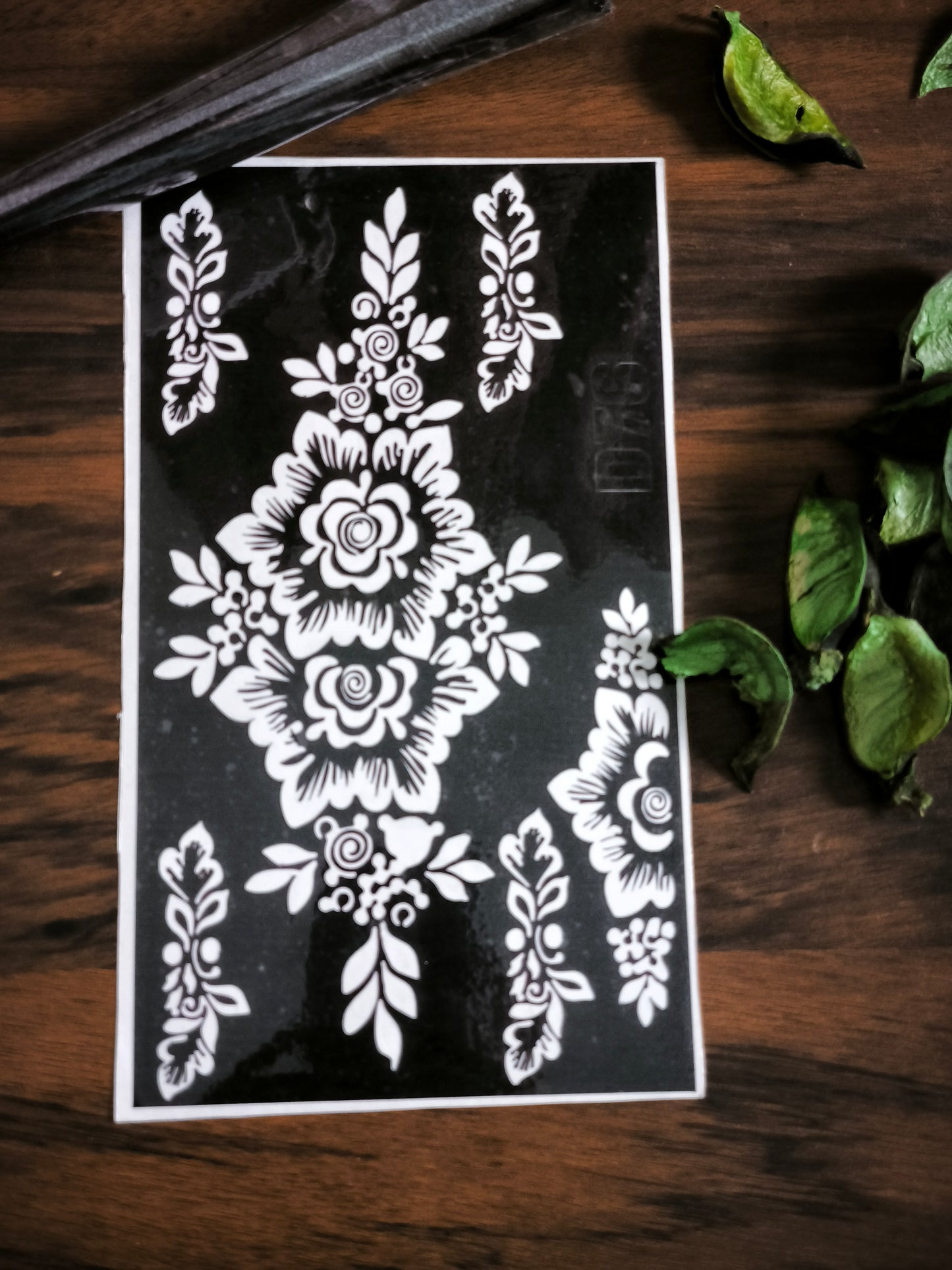 “Reusable Mehndi Stencil – Easy Henna Tattoo Template”
