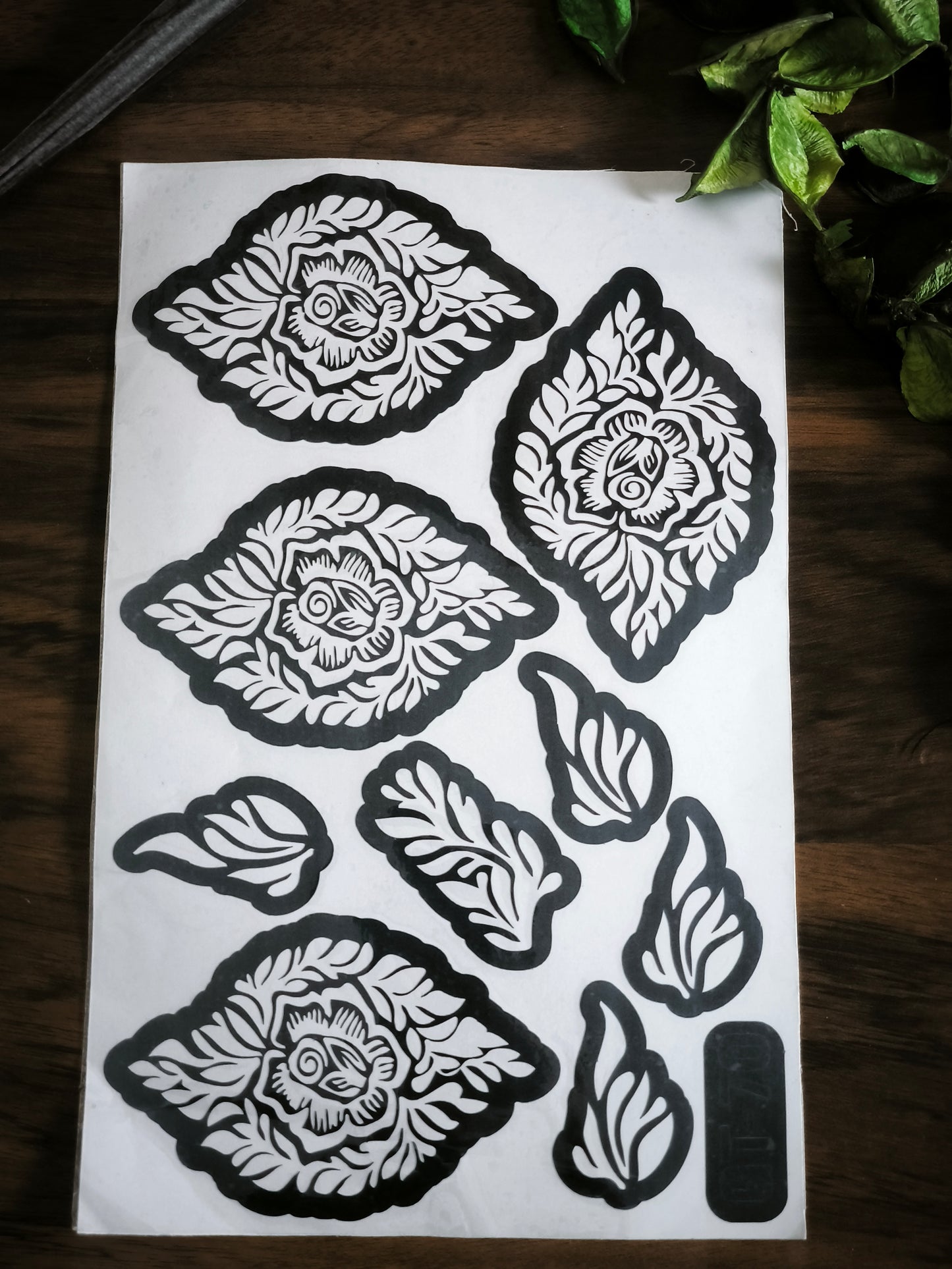 “Reusable Mehndi Stencil – Easy Henna Tattoo Template”