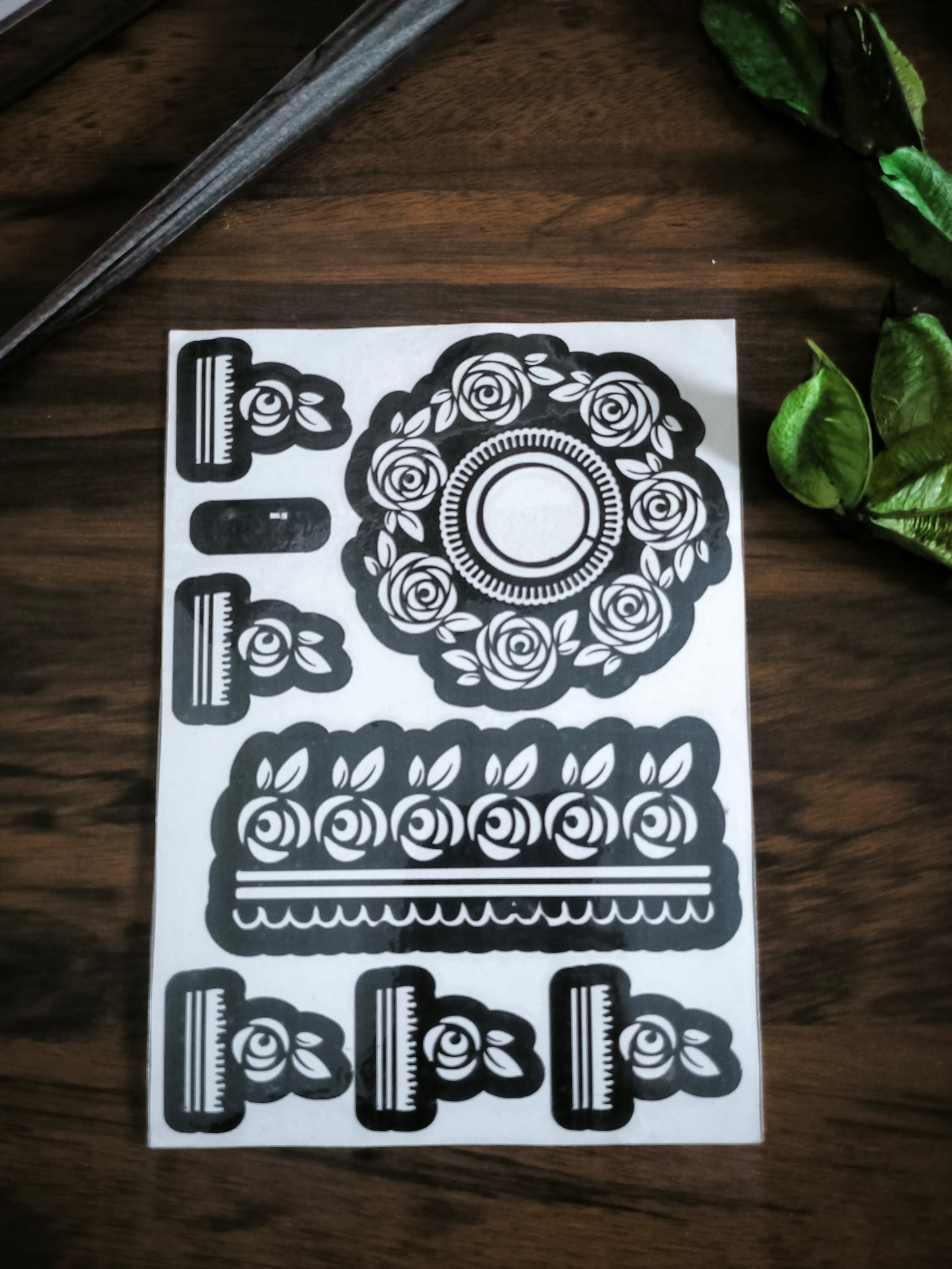 “Reusable Mehndi Stencil – Easy Henna Tattoo Template”