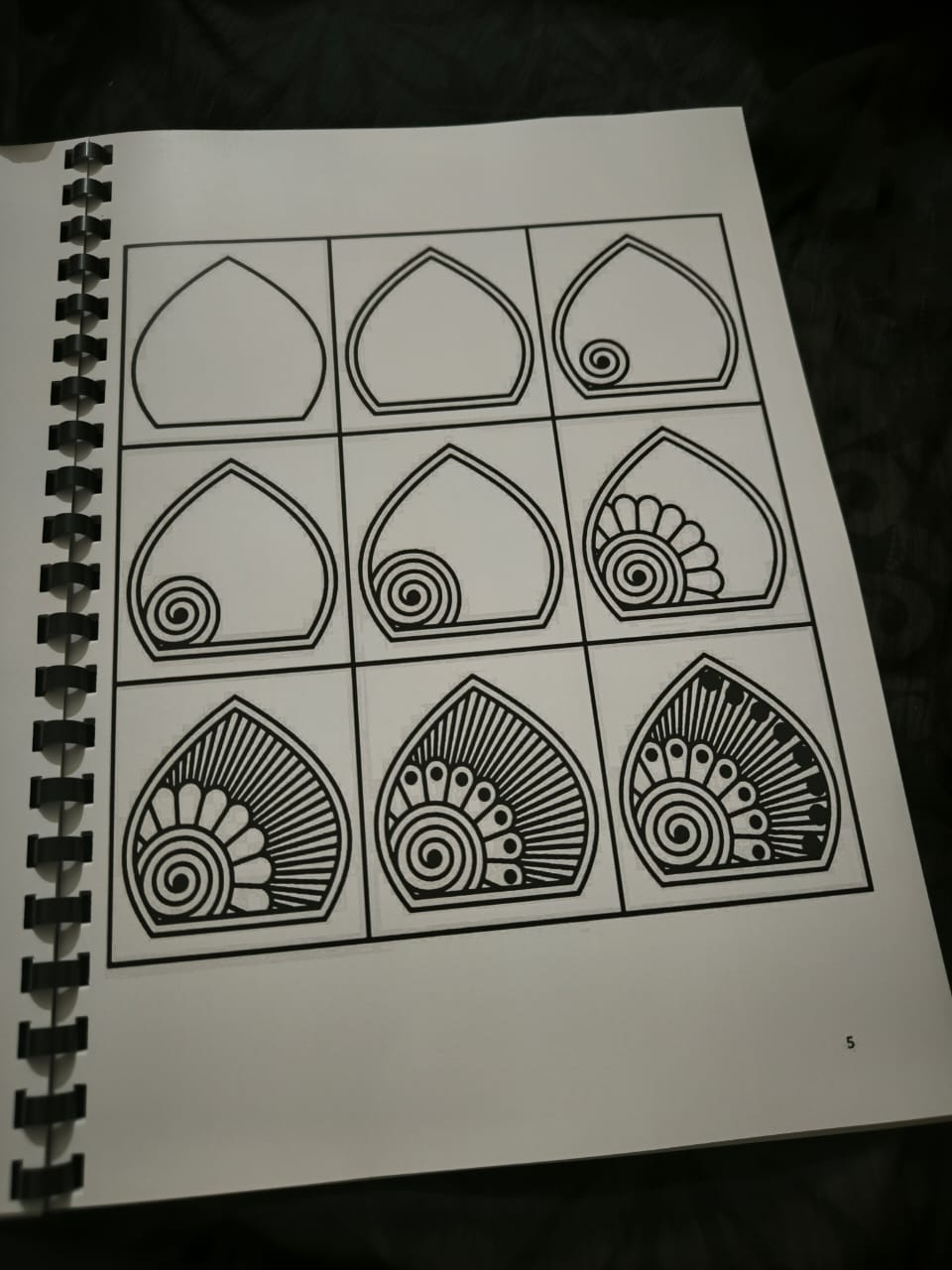 Henna Reusable Tracing Book + FREE Reusable Acrylic sheet and a Practice Cone. (Volume 3)