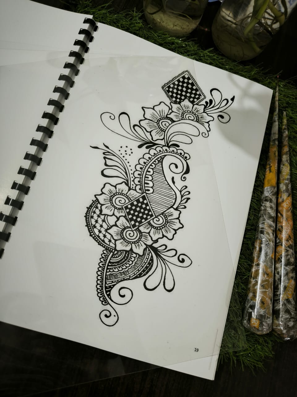 Henna Reusable Tracing Book + FREE Reusable Acrylic sheet and a Practice Cone. (Volume 3)