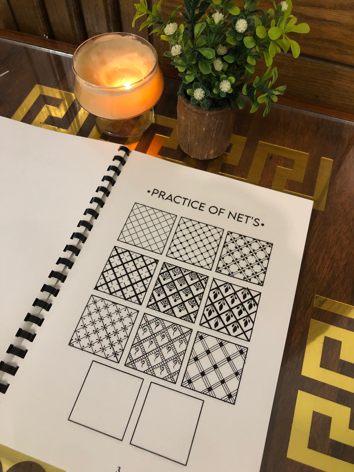 Henna Reusable Tracing Book Book + FREE Reusable Acrylic Sheet and a Practice Cone. (Volume 2)