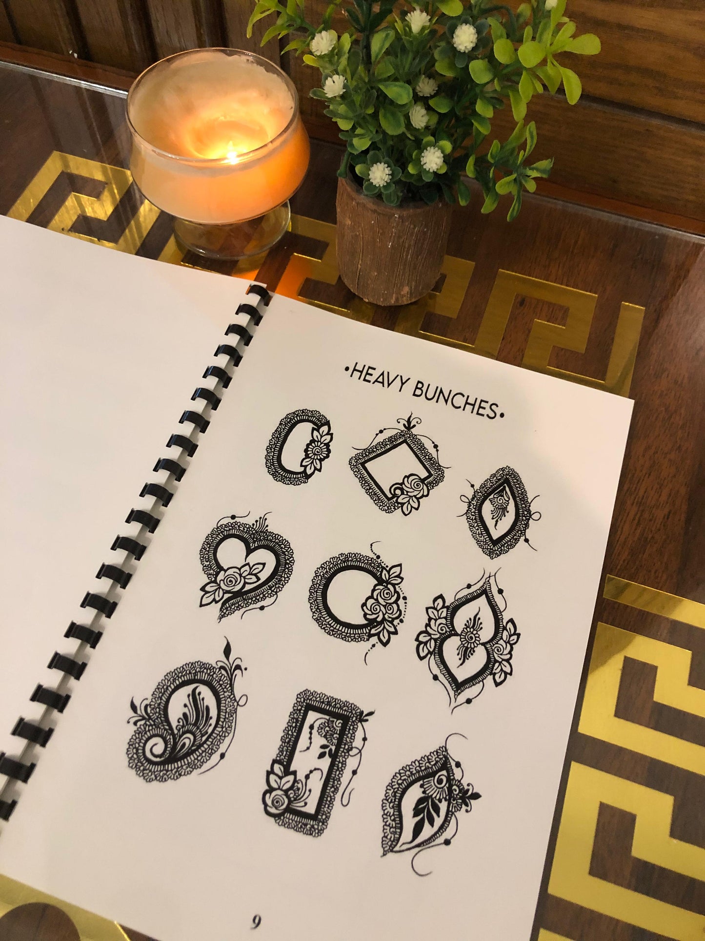 Henna Reusable Tracing Book Book + FREE Reusable Acrylic Sheet and a Practice Cone. (Volume 2)